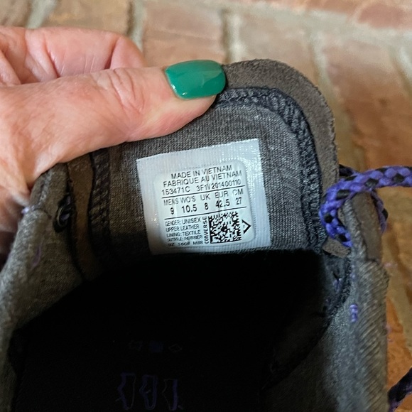 Converse Cons Unisex Sneakers - Picture 9 of 10